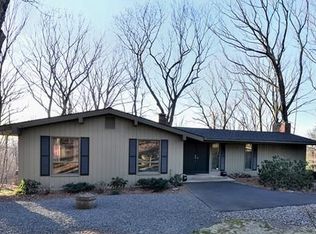 550 Ridge Rd, Wilbraham, MA 01095