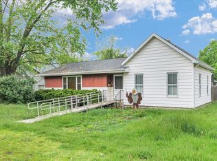 348 W Wilson St, Bement, IL 61813