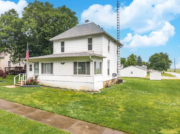 614 E Ash St, Chatsworth, IL 60921