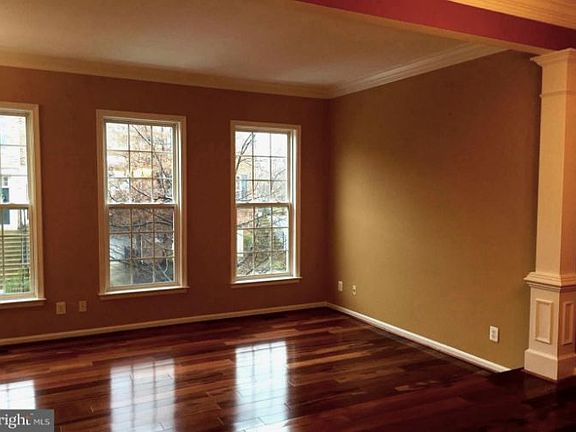 3rd image of 12875 Fair Valley Ct