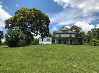 1046 Wolf Creek Rd, Narrows, VA 24124