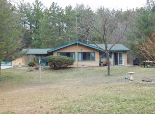 S12880 Porter Rd, Lone Rock, WI 53556