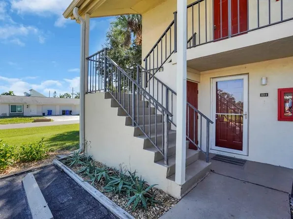 501 Parkdale Mews #501, Venice, FL 34285