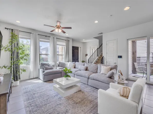 1612 Arcilla St, Austin, TX 78741