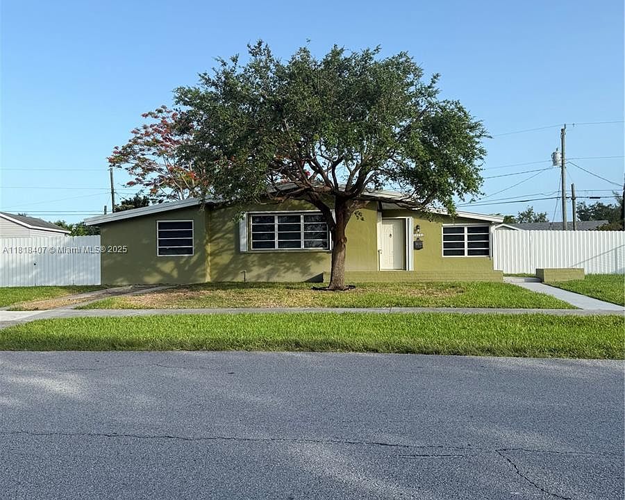 2nd image of 19731 Belview Dr
