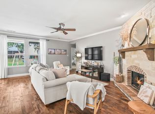 913 Freesia Dr, Little Elm, TX 75068