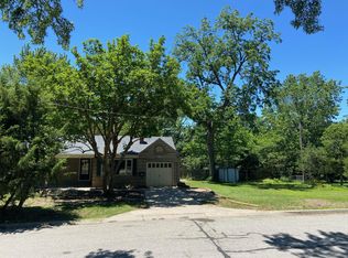 5844 Mackey St, Merriam, KS 66202