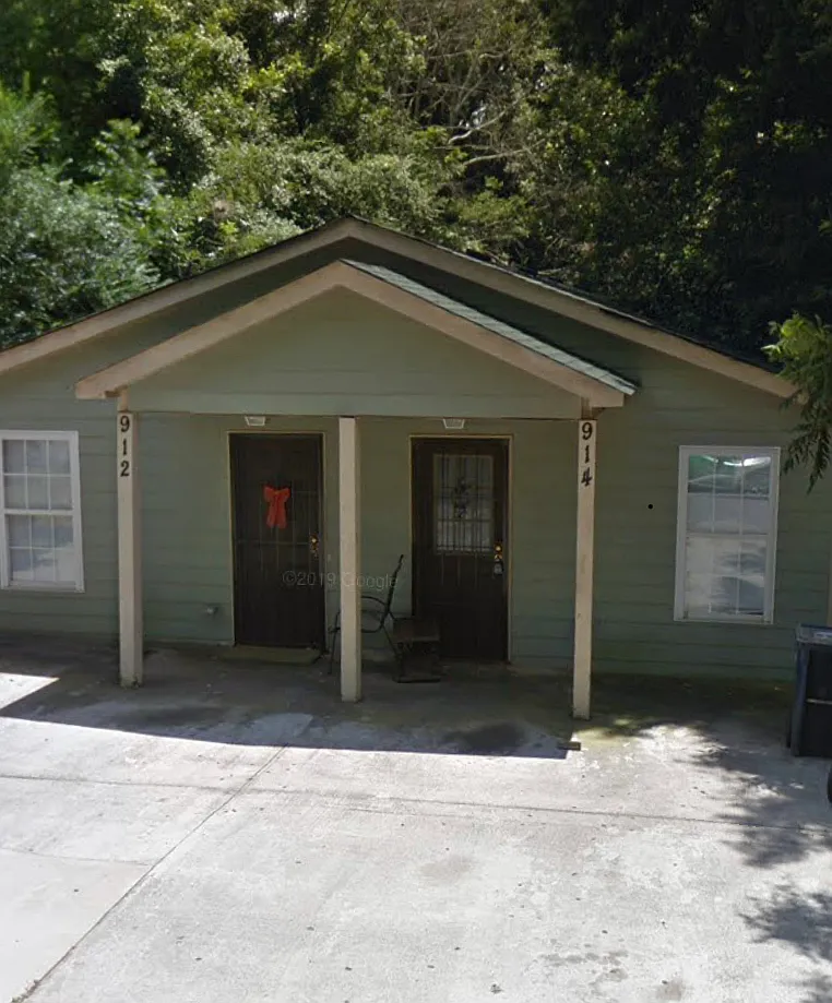 914 Ray st - 914 — Photo 1