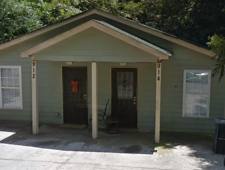 914 Ray St — Photo 1