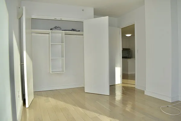 Rented by Compass | media 14