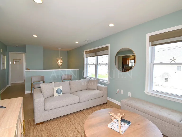 20 Walcott Ave — Photo 6