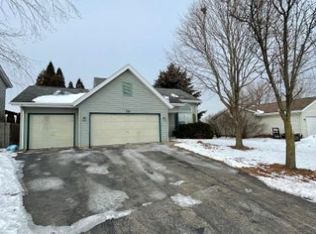 334 Brett Pl, Rockford, IL 61107