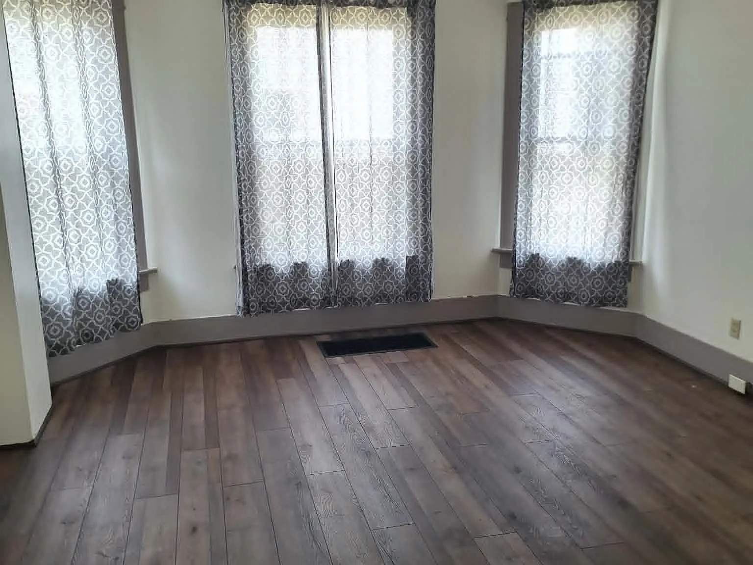 3 bed, 1461 sqft, $1,250 — Photo 4