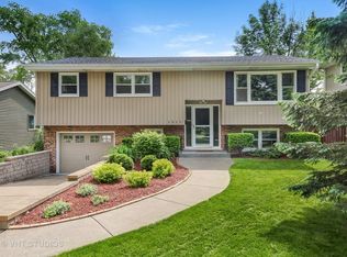 1315 Underwood Ter, Wheaton, IL 60189