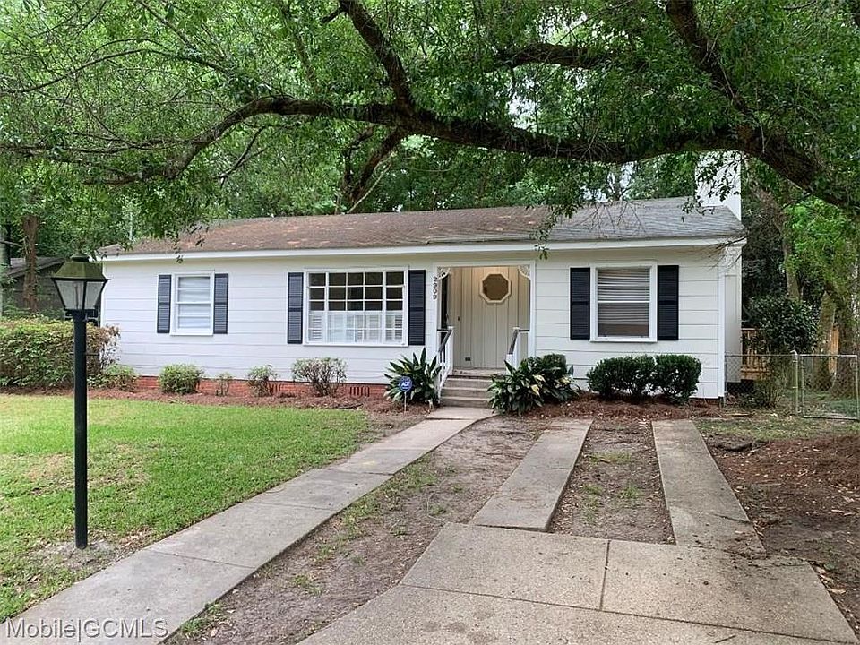 1st image of 2909 S Sherwood Dr
