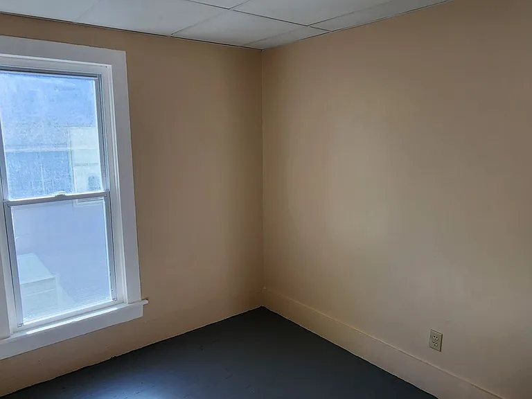 313-315 Wildwood Ave — Photo 15