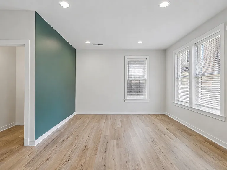 283 Willis St — Photo 35