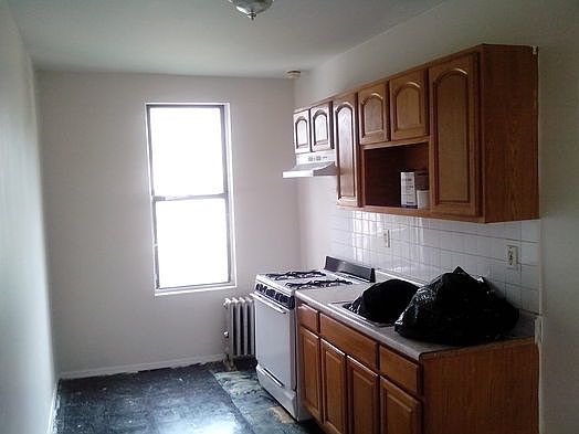 2nd image of 1470 Bushwick Ave APT 3L