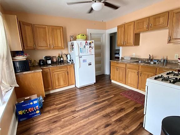2nd image of 152 Kuhl Ave #54