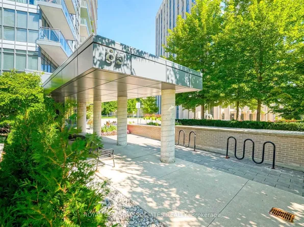 85 The Donway W #601, Toronto, ON M3C 0L9