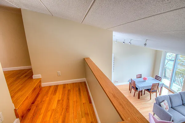 Sold by REMAX Elite | media 37
