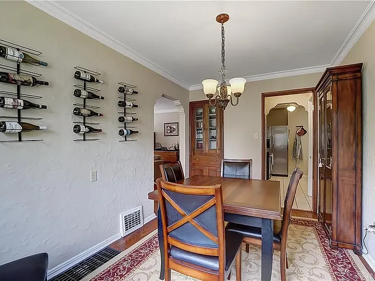 242 Claranna Ave — Photo 8