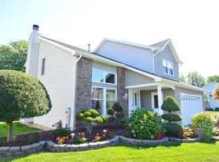 71 Rahway Rd, Rochester, NY 14606