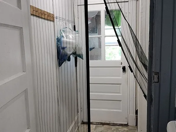 108-110 Bonner St, Hartford, CT 06106