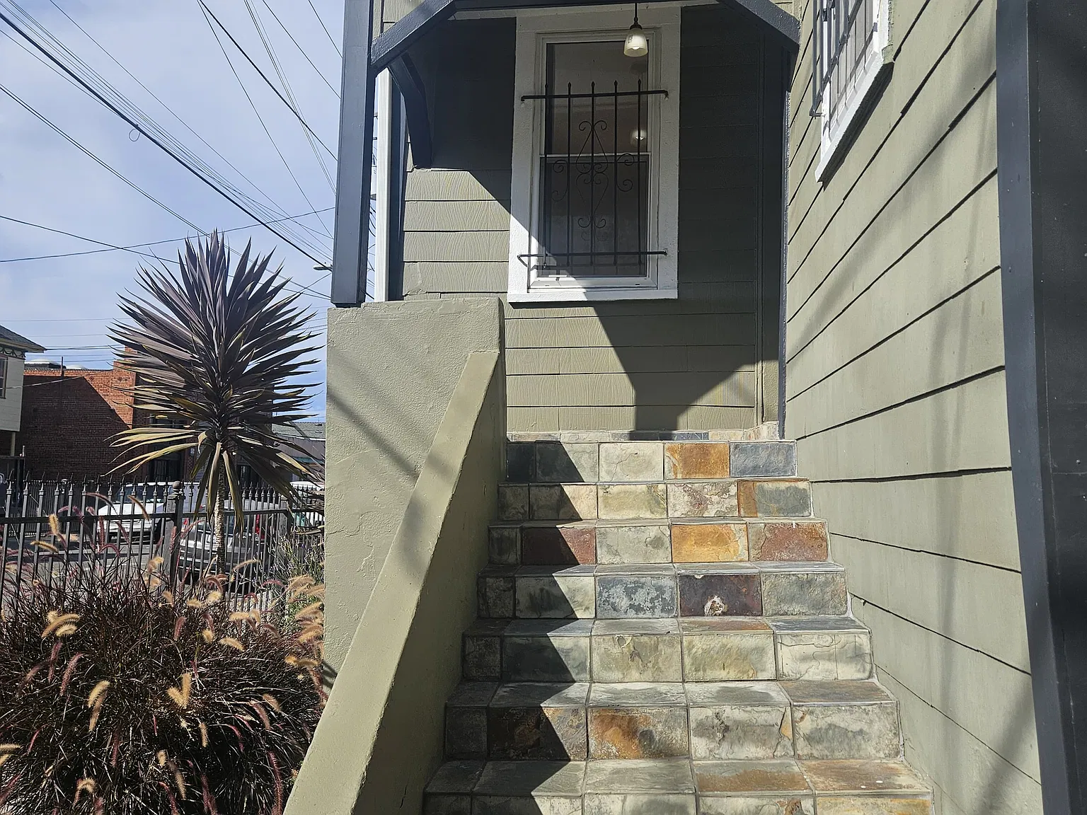 2 bed, 784 sqft, $2,888 — Photo 2