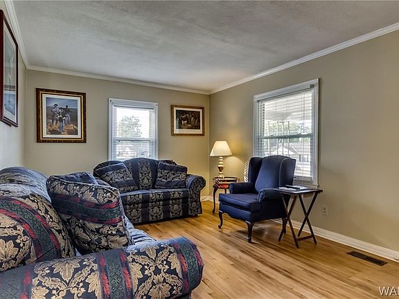 5th image of 4709 Greenview Dr