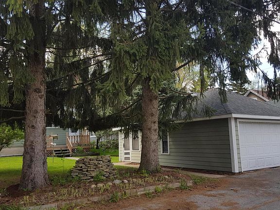2nd image of 328 Grand Ave