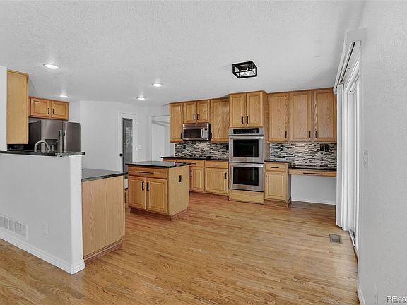 2nd image of 14942 Vine Street