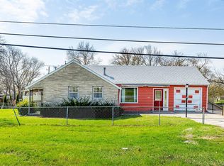 4006 SE 16th Ct, Des Moines, IA 50320
