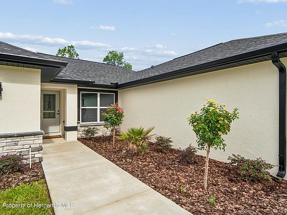 3rd image of 15093 Gonzo Rd