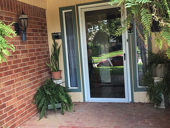 4th image of 11829 S Douglas Ave