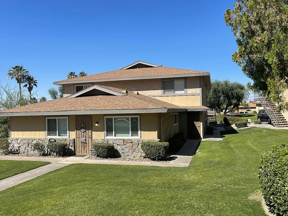 2 bed, 840 sqft, $1,850 — Photo 1