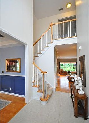 5th image of 9 Worthington Dr #9