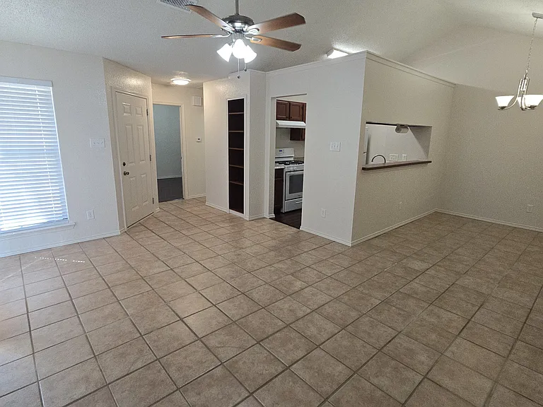 Living / Dining / Kitchen