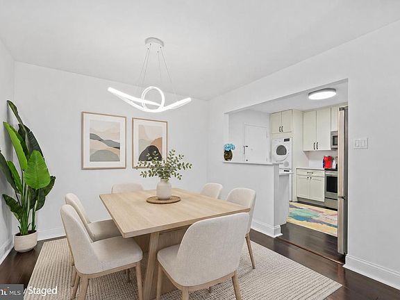 4th image of 1800 Old Meadow Rd APT 1516