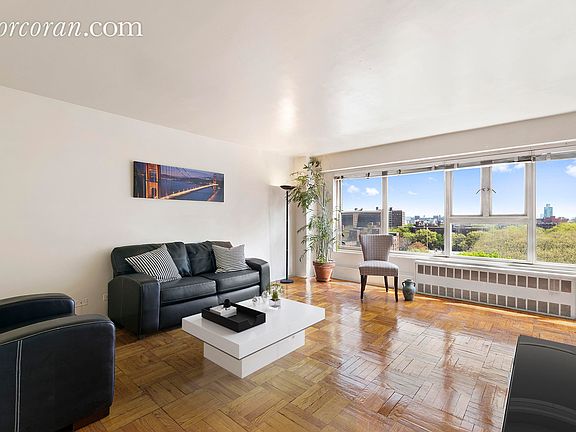 2nd image of 105 Ashland Pl APT 12C