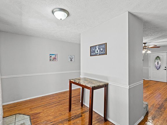 5th image of 332 Blanchard Road