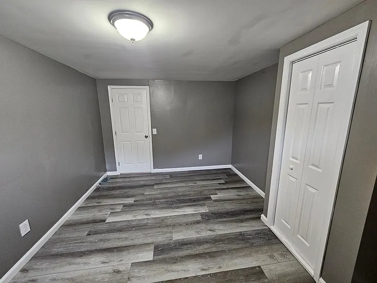 8905 Bold St — Photo 25