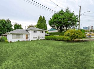 9253 137a St, Surrey, BC V3V 5W8