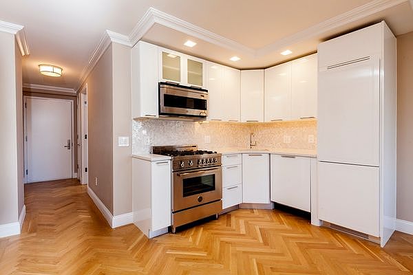 1st image of 305 E 86th St #7BE