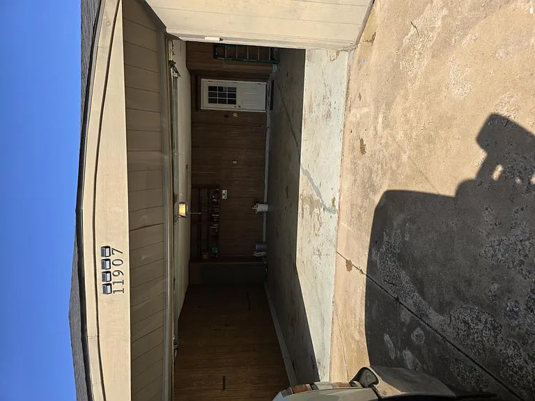 11907 N Mustang Rd — Photo 17