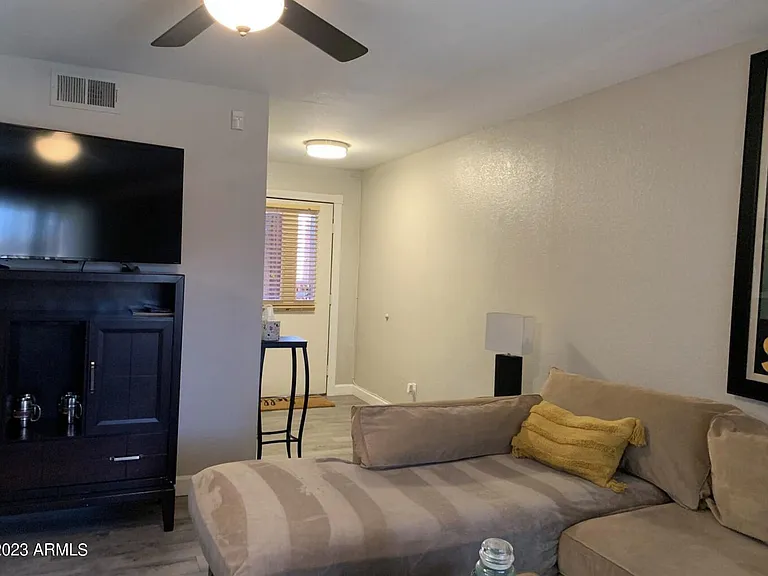 1402 S Jentilly Ln #104 — Photo 13