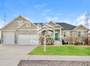 45 N Village Park Dr, Layton, UT 84041