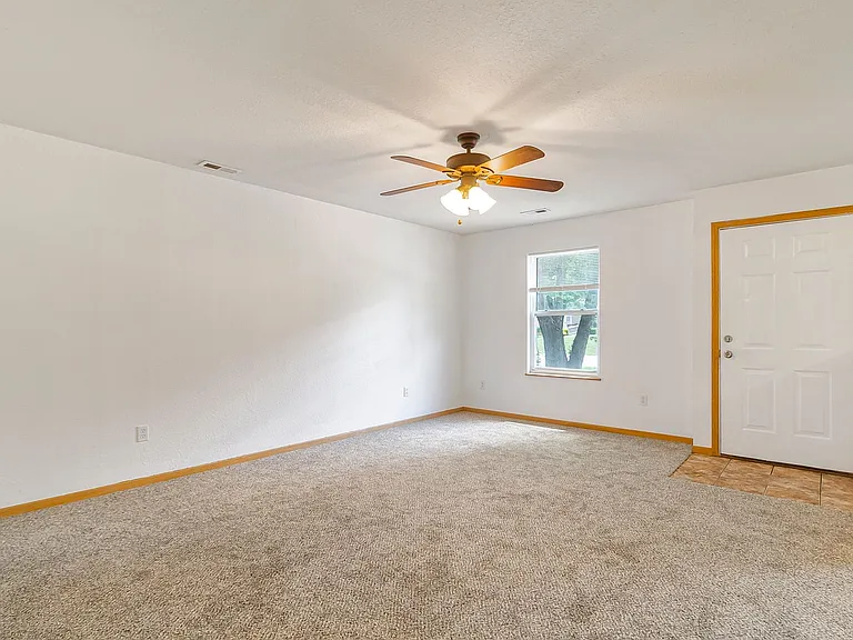 205 Emerson St — Photo 15