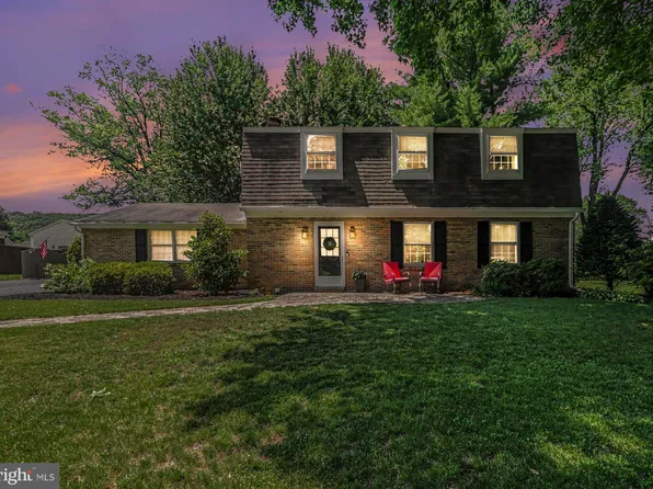 328 Harvey Rd, Hershey, PA 17033