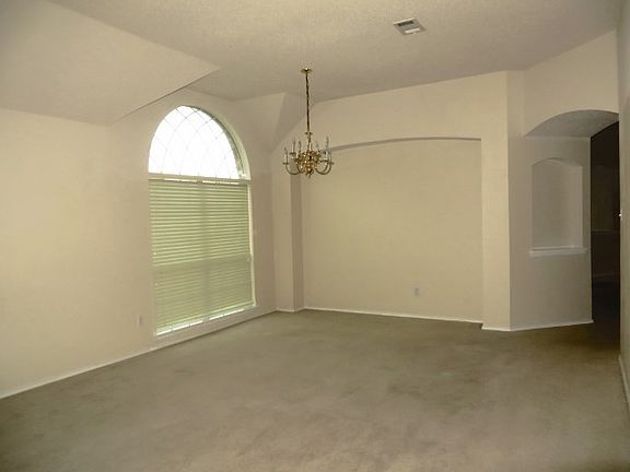 5th image of 3505 Olivia Dr